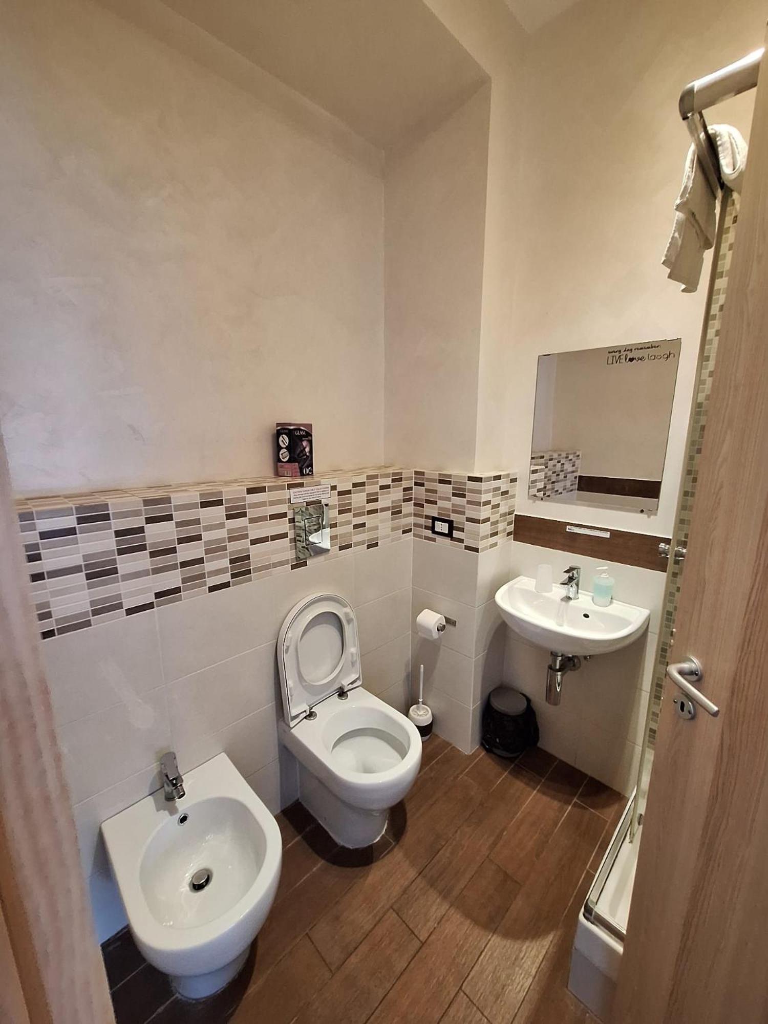 Roma Trastevere Holiday Luaran gambar